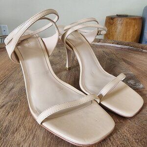 Reformation Leather Strappy Square Toe Beige Sandals Heels Size 6.5